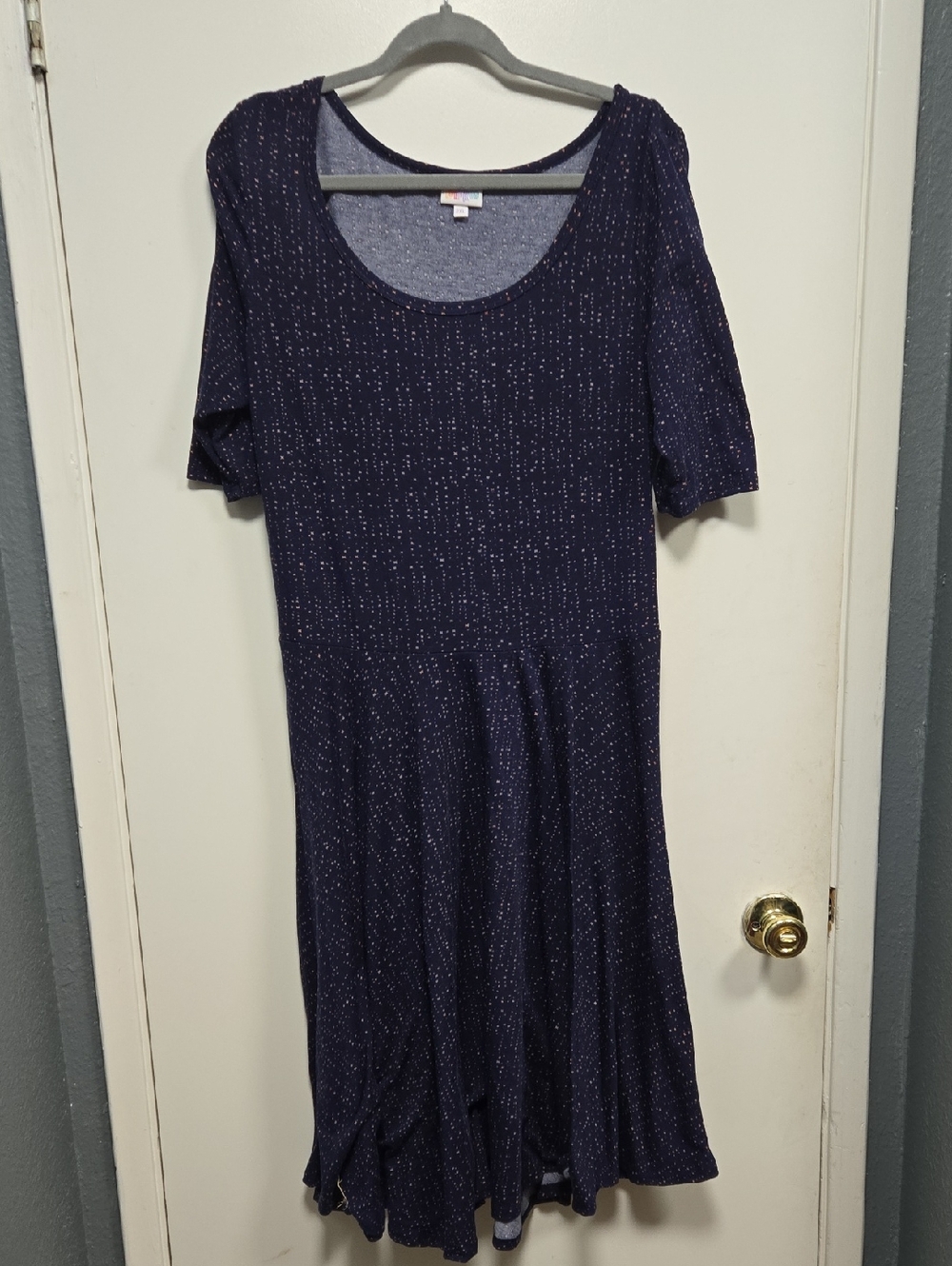 LuLaRoe Navy Blue Short Sleeve Scoop Midi Dress with Subtle Speckle